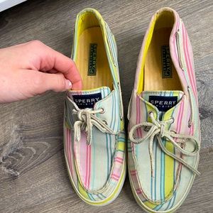 Sperry sneaker